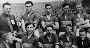 Tipperary - All-Ireland Senior Hurling Champions 1949
Back row: (L to R) Phil Purcell, Flor Coffey, Seán Kenny, Tony Reddan, Phil Shanahan, John Doyle, Tim Dwyer, Sonny Maher, Seamus Bannon, Tony Brennan, JJ Callanan, J Doyle Tipperary - All-Ireland Senior Hurling Champions 1949
Back row: (L to R) Phil Purcell, Flor Coffey, Seán Kenny, Tony Reddan, Phil Shanahan, John Doyle, Tim Dwyer, Sonny Maher, Seamus Bannon, Tony Brennan, JJ Callanan, J Doyle