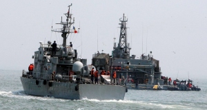 South Korean navy warships leave to patrol off the Yeonpyong Island, west of mainland South Korea, Thursday, May 28, 2009. South Korean navy warships leave to patrol off the Yeonpyong Island, west of mainland South Korea, Thursday, May 28, 2009.