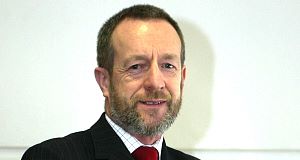 The GAA should jointly honour Michael Collins and Eamon de Valera to help banish the bitterness and poison of the Civil War, former GAA president Sean Kelly said.