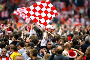 Matt Le Tissier’s bid to become Southampton chairman is over with the south-coast club now days from going out of business. Matt Le Tissier’s bid to become Southampton chairman is over with the south-coast club now days from going out of business.